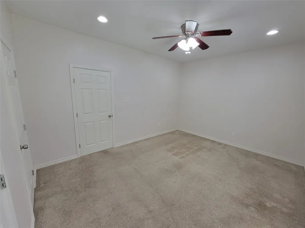 2025 Augusta Drive #303 Houston, TX 77057