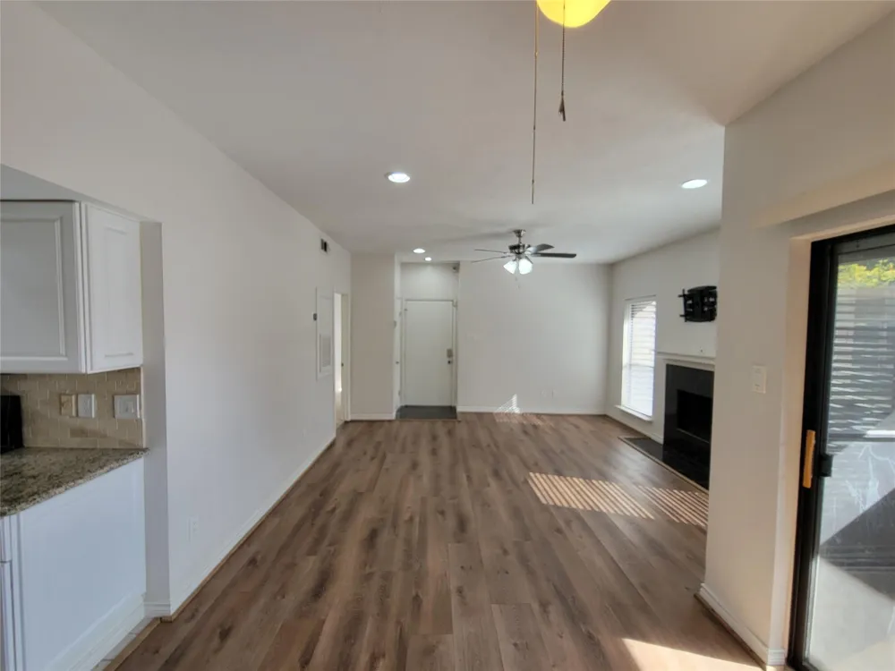 2025 Augusta Drive #303 Houston, TX 77057