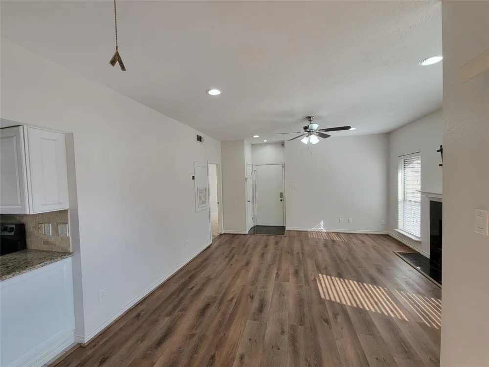2025 Augusta Drive #303 Houston, TX 77057
