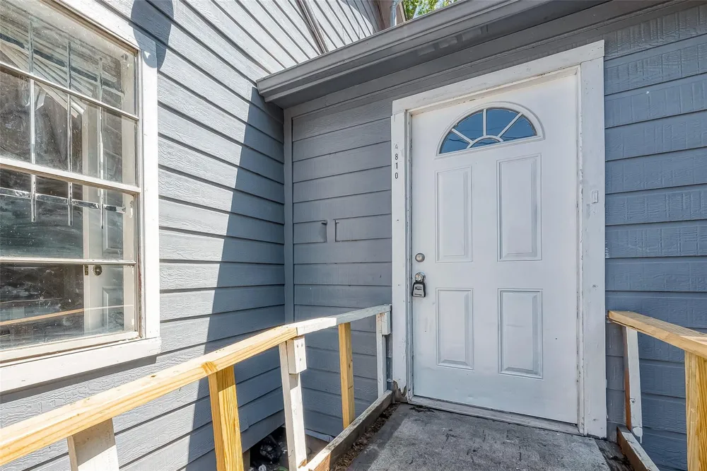 4810 Carmen Street Houston, TX 77033
