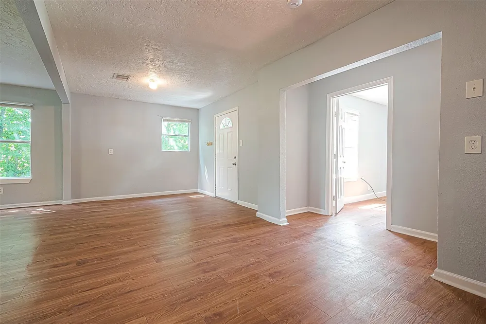 4810 Carmen Street Houston, TX 77033