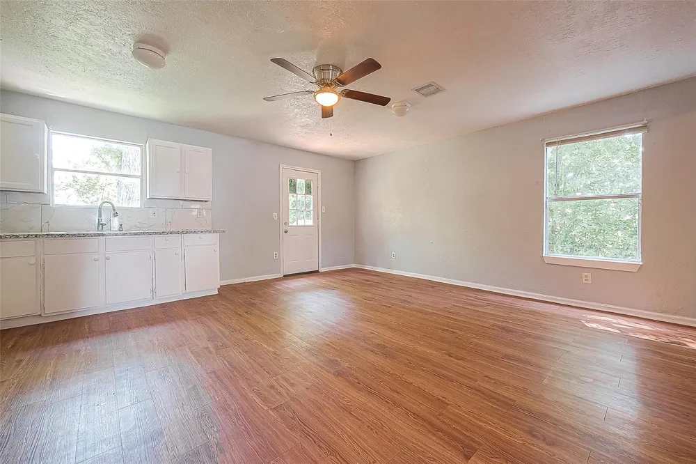4810 Carmen Street Houston, TX 77033