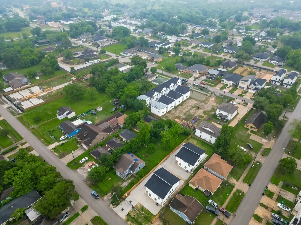 4810 Carmen Street Houston, TX 77033