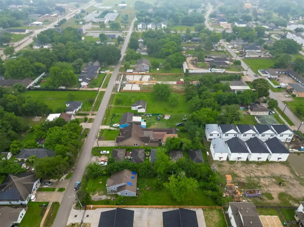 4810 Carmen Street Houston, TX 77033