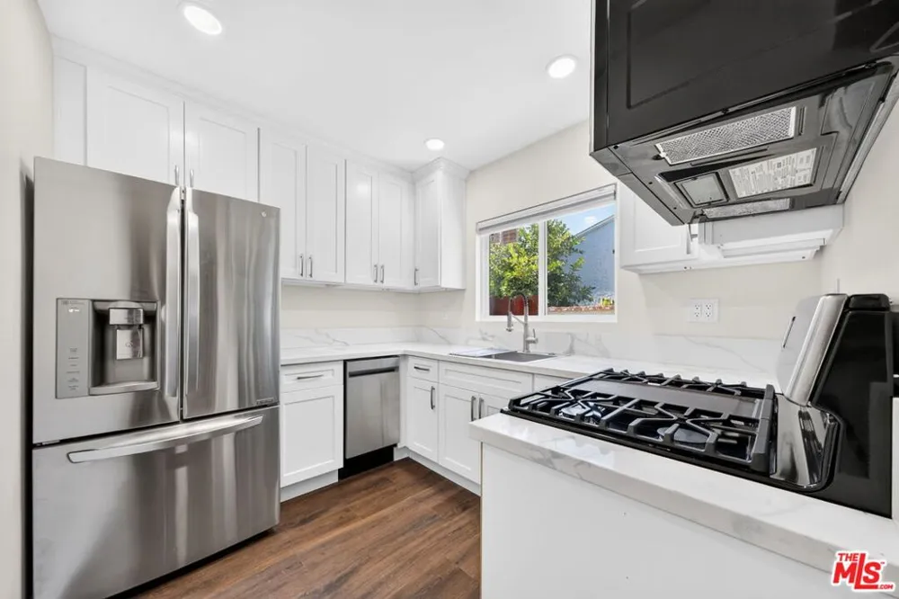 5011 Stacy Street #B Hawthorne, CA 90250