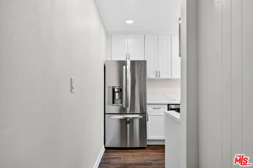 5011 Stacy Street #B Hawthorne, CA 90250
