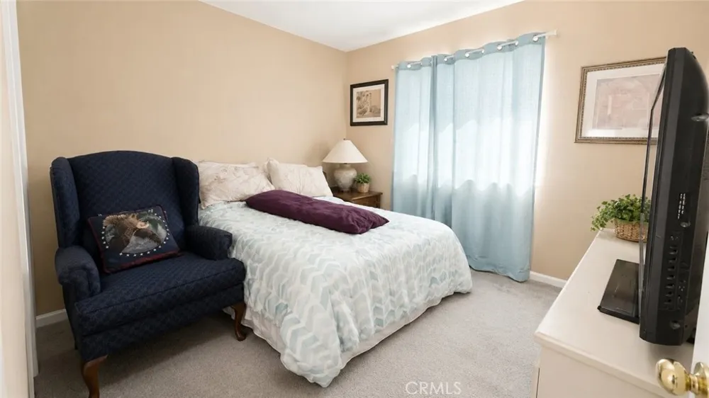 6538 Douglas Fontana, CA 92336