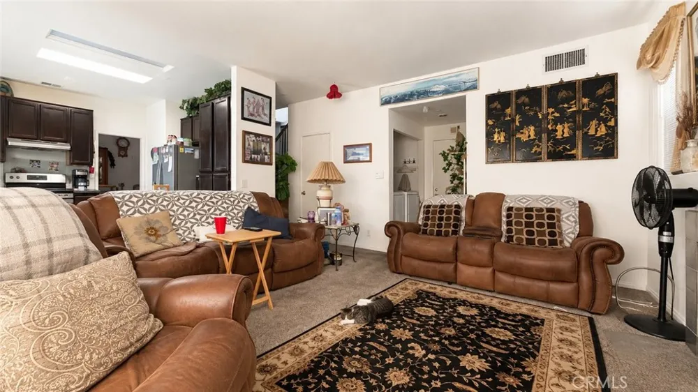 6538 Douglas Fontana, CA 92336