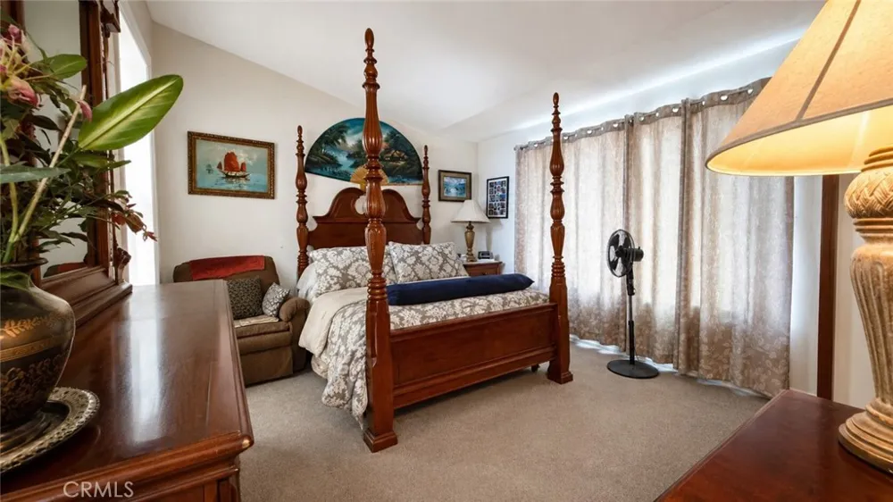 6538 Douglas Fontana, CA 92336