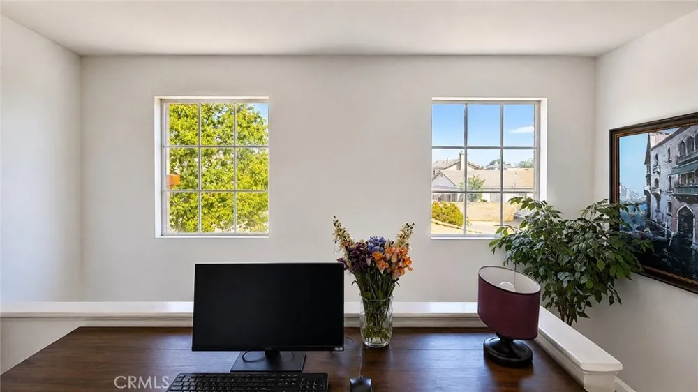 6538 Douglas Fontana, CA 92336