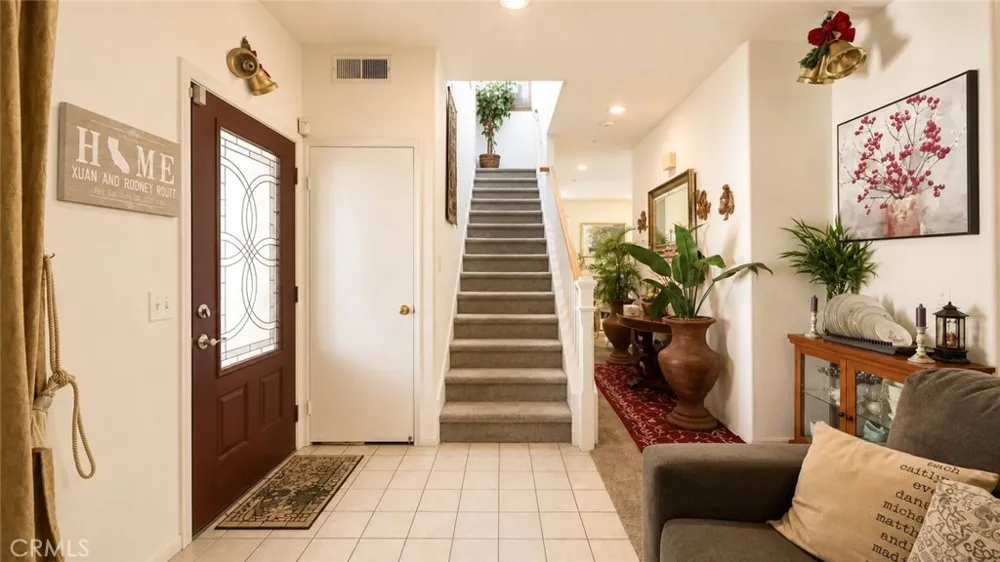 6538 Douglas Fontana, CA 92336