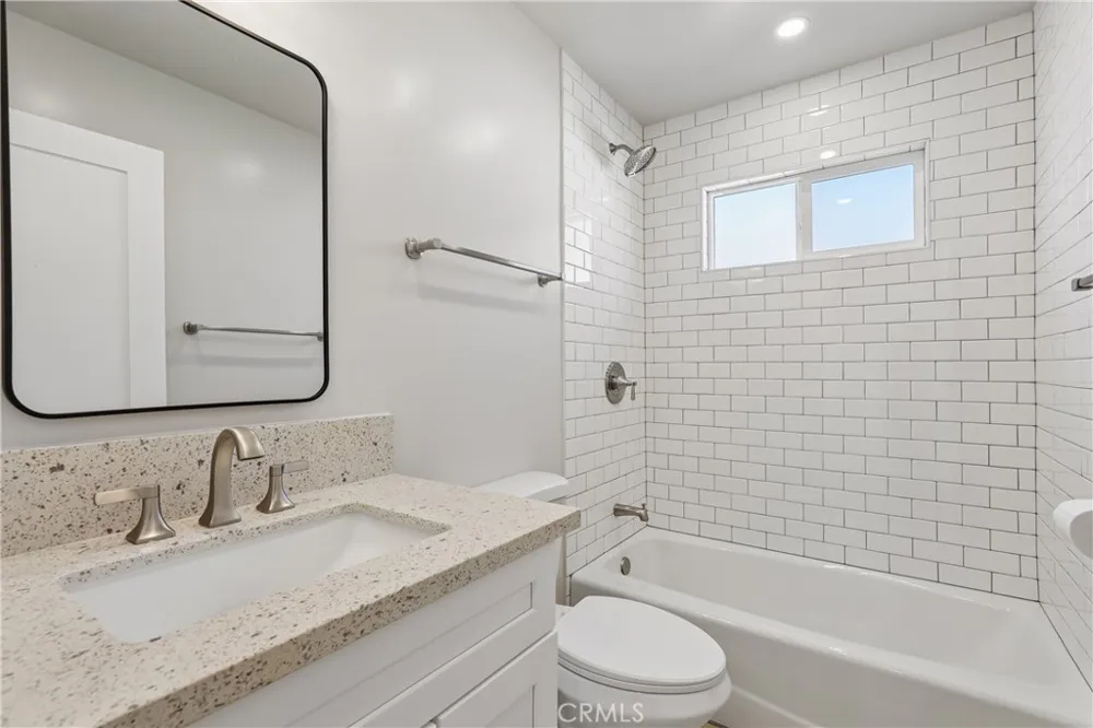 19 E Pine Street Altadena, CA 91001