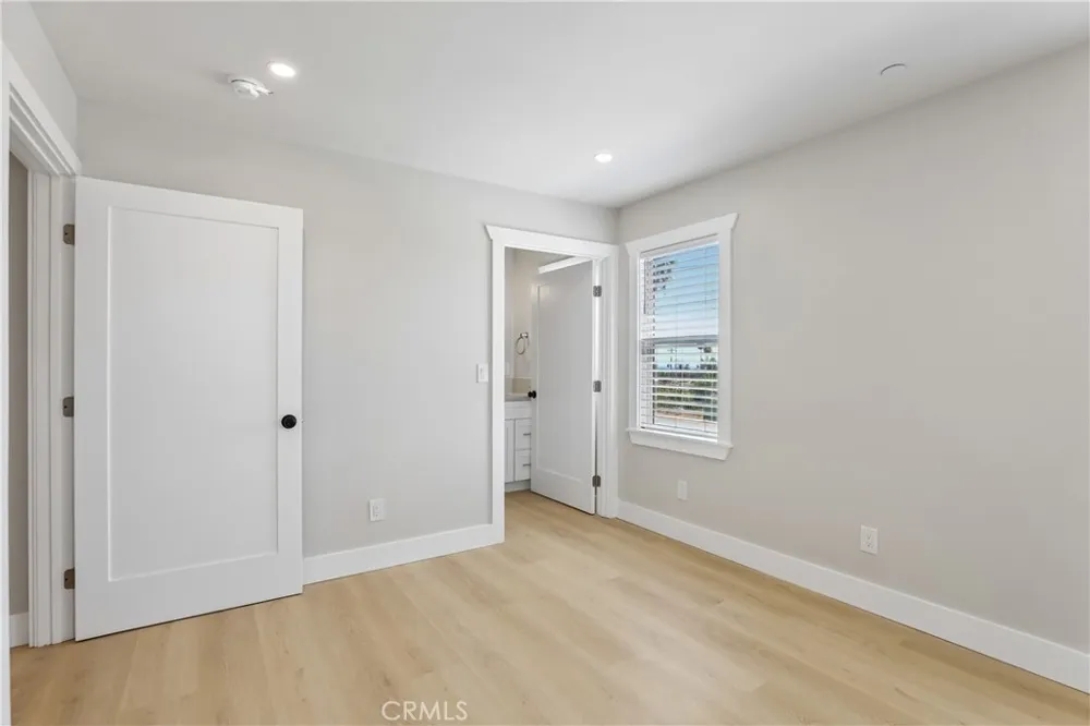 19 E Pine Street Altadena, CA 91001