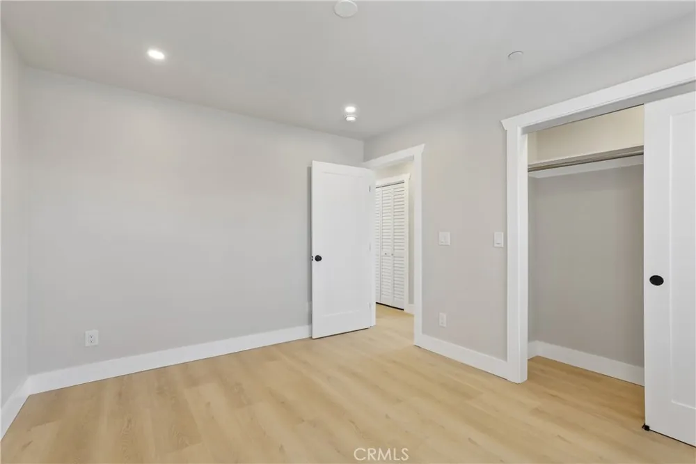 19 E Pine Street Altadena, CA 91001