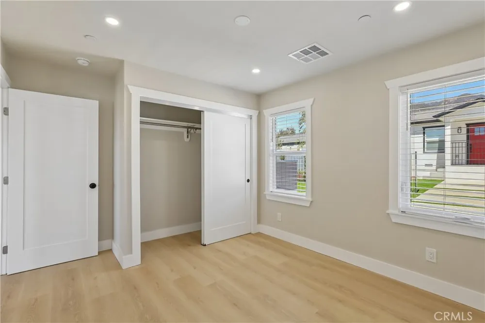 19 E Pine Street Altadena, CA 91001