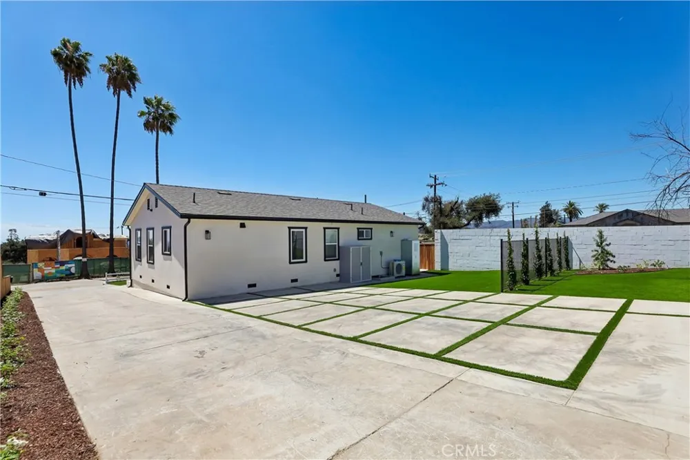 19 E Pine Street Altadena, CA 91001