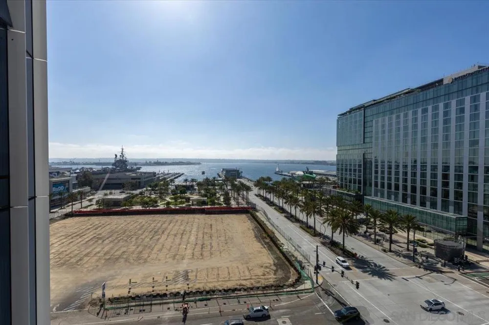 888 W E St #Unit 1001 San Diego, CA 92101