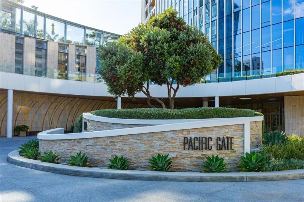 888 W E St #Unit 1001 San Diego, CA 92101