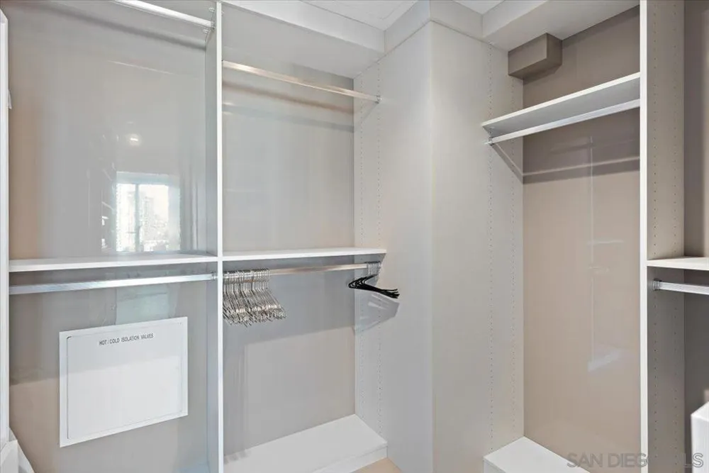 888 W E St #Unit 1001 San Diego, CA 92101