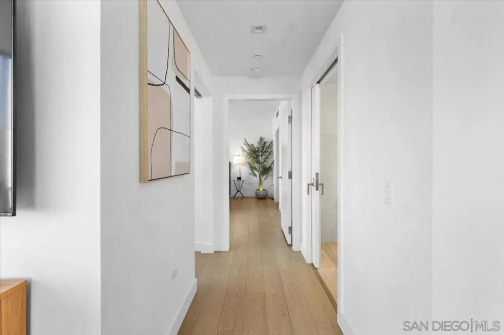 888 W E St #Unit 1001 San Diego, CA 92101