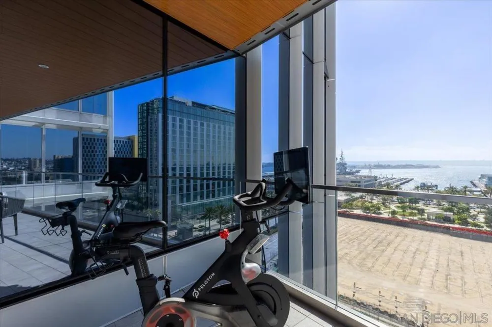 888 W E St #Unit 1001 San Diego, CA 92101