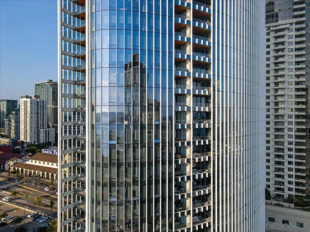 888 W E St #Unit 1001 San Diego, CA 92101