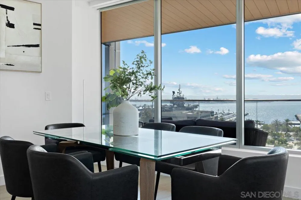 888 W E St #Unit 1001 San Diego, CA 92101
