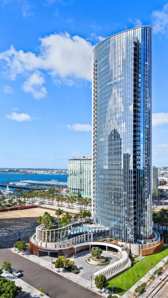 888 W E St #Unit 1001 San Diego, CA 92101