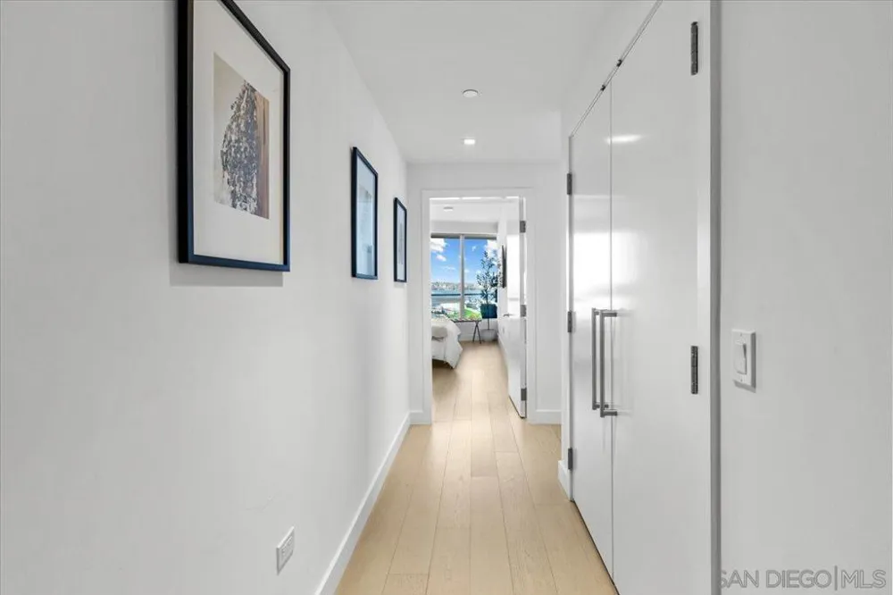 888 W E St #Unit 1001 San Diego, CA 92101