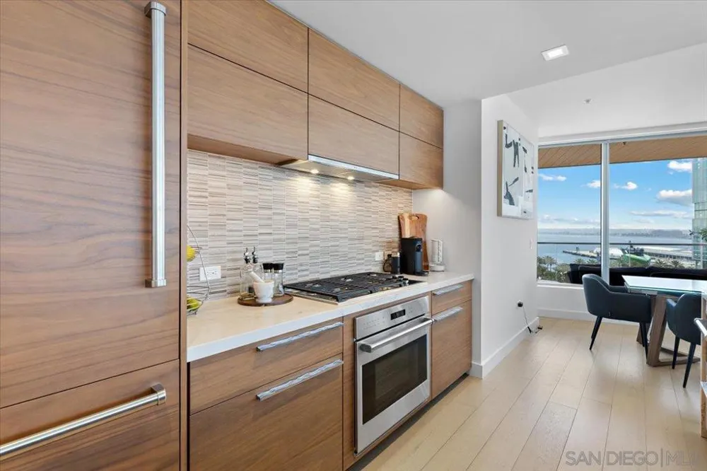 888 W E St #Unit 1001 San Diego, CA 92101