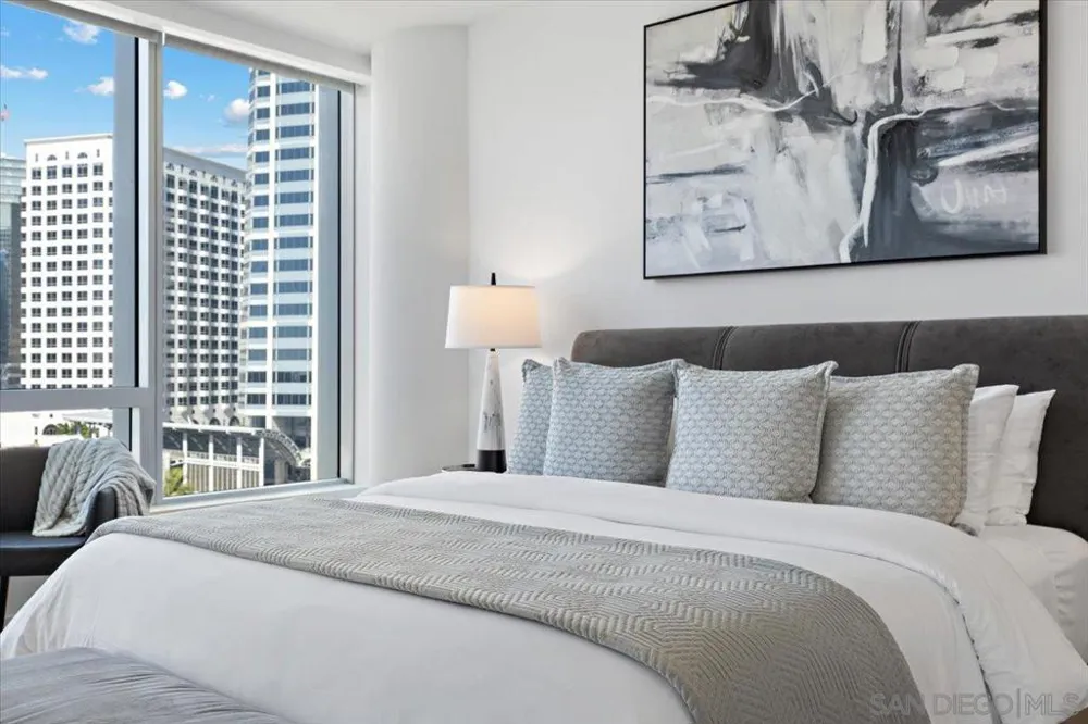 888 W E St #Unit 1001 San Diego, CA 92101