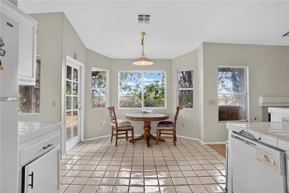 2816 Owens Rosamond, CA 93560