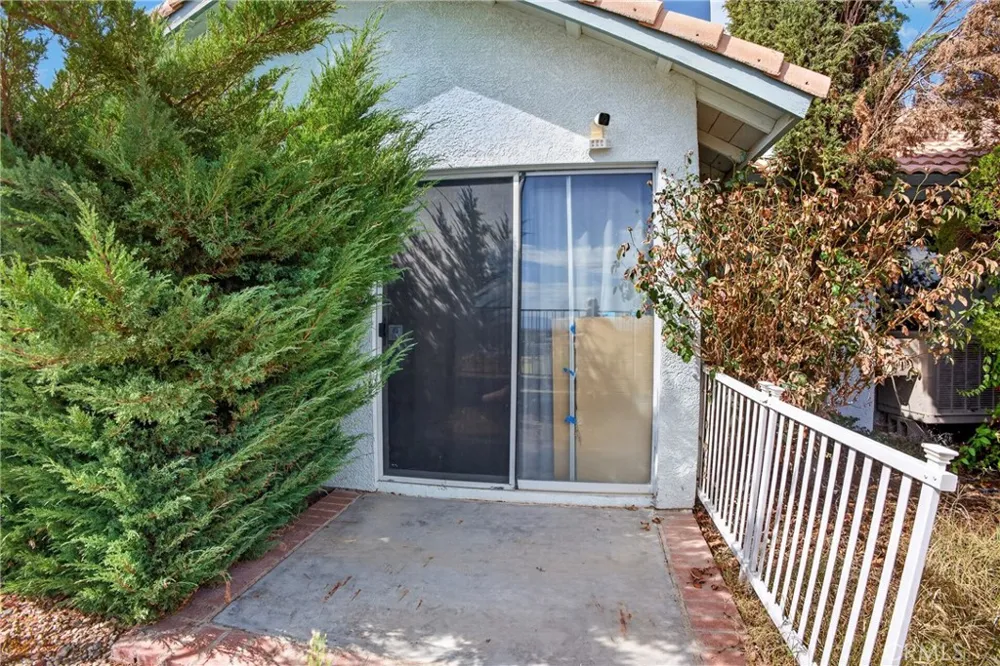 2816 Owens Rosamond, CA 93560