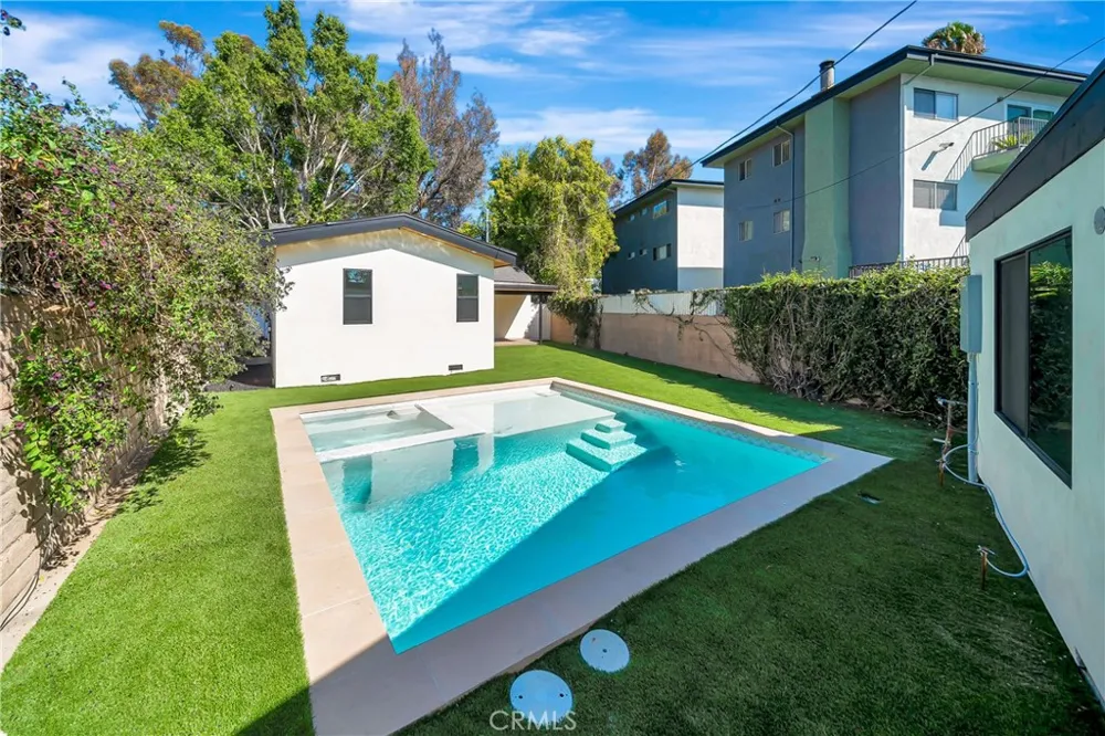 4419 Tyrone Street Sherman Oaks, CA 91423