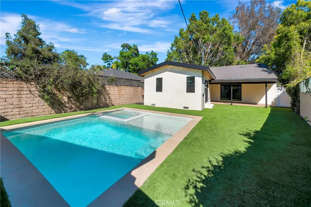 4419 Tyrone Street Sherman Oaks, CA 91423