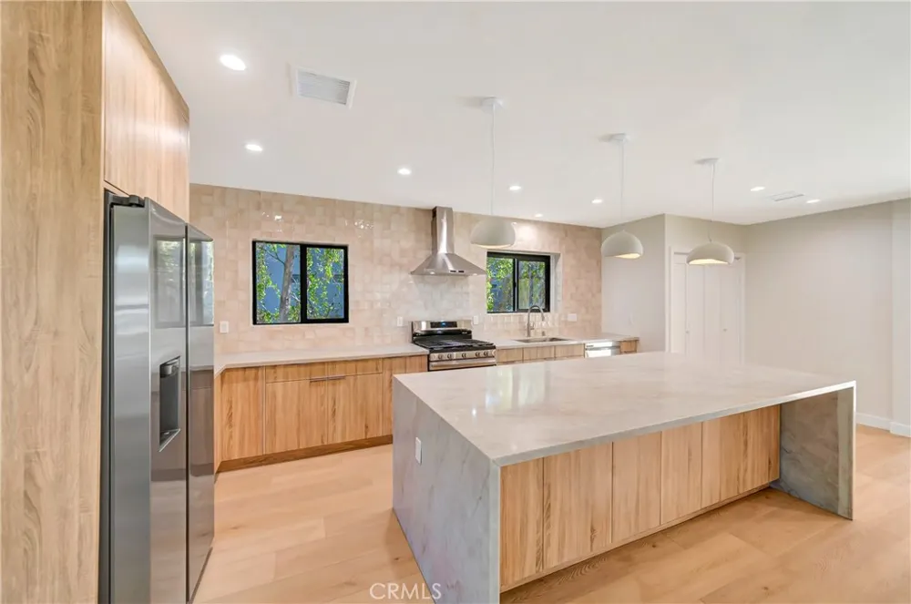 4419 Tyrone Street Sherman Oaks, CA 91423
