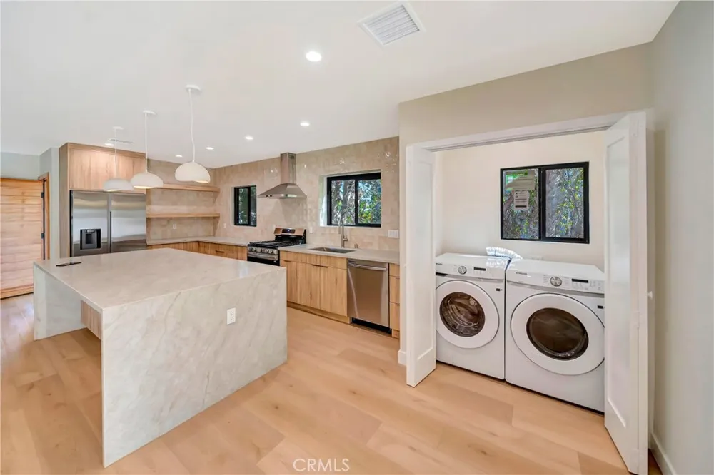 4419 Tyrone Street Sherman Oaks, CA 91423