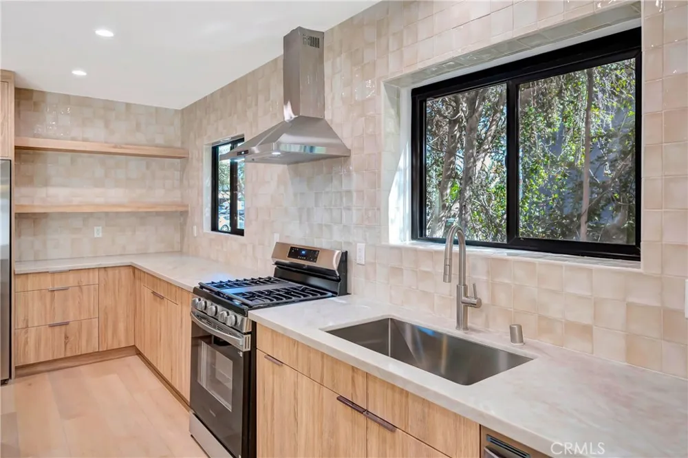 4419 Tyrone Street Sherman Oaks, CA 91423