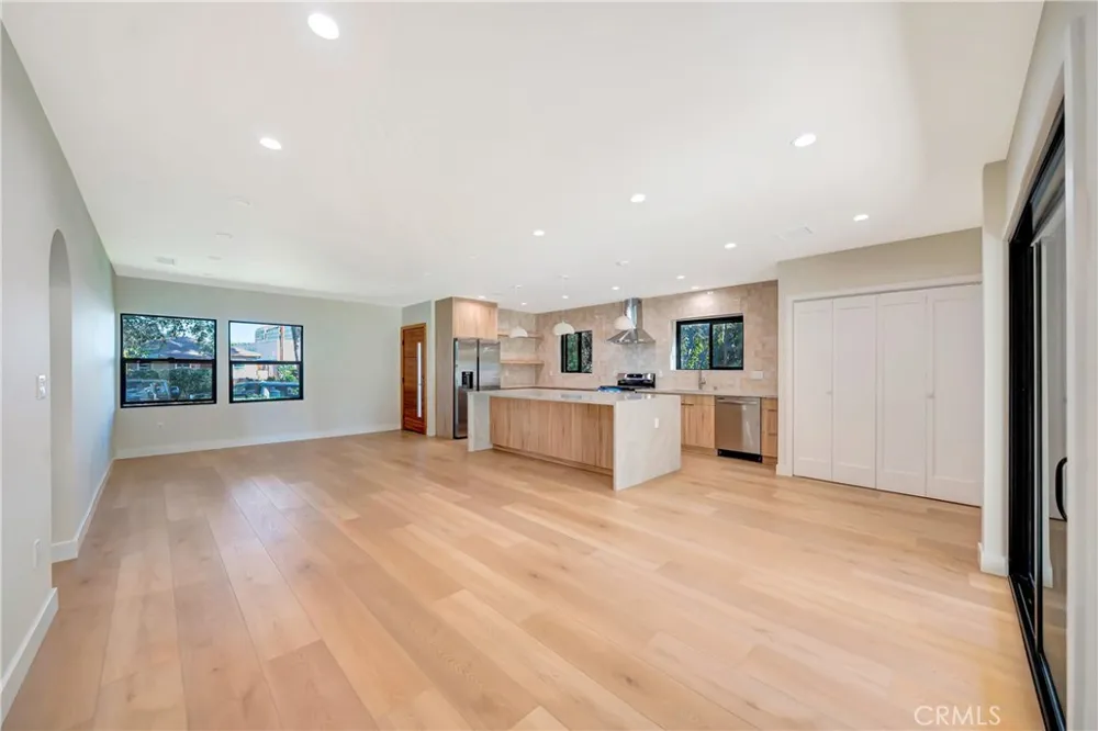 4419 Tyrone Street Sherman Oaks, CA 91423