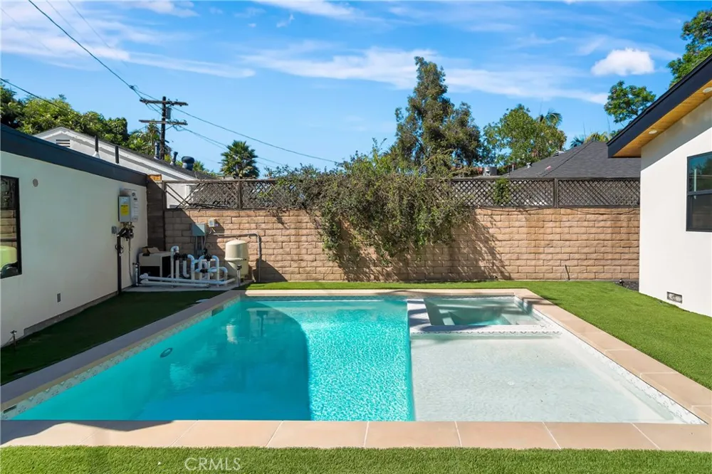 4419 Tyrone Street Sherman Oaks, CA 91423