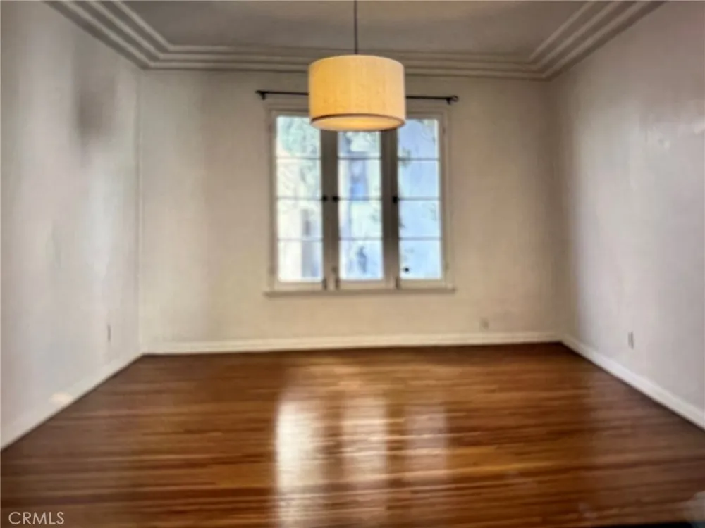 6237 W 6th Street Los Angeles, CA 90048