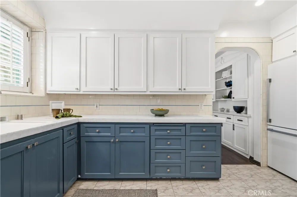 6237 W 6th Street Los Angeles, CA 90048