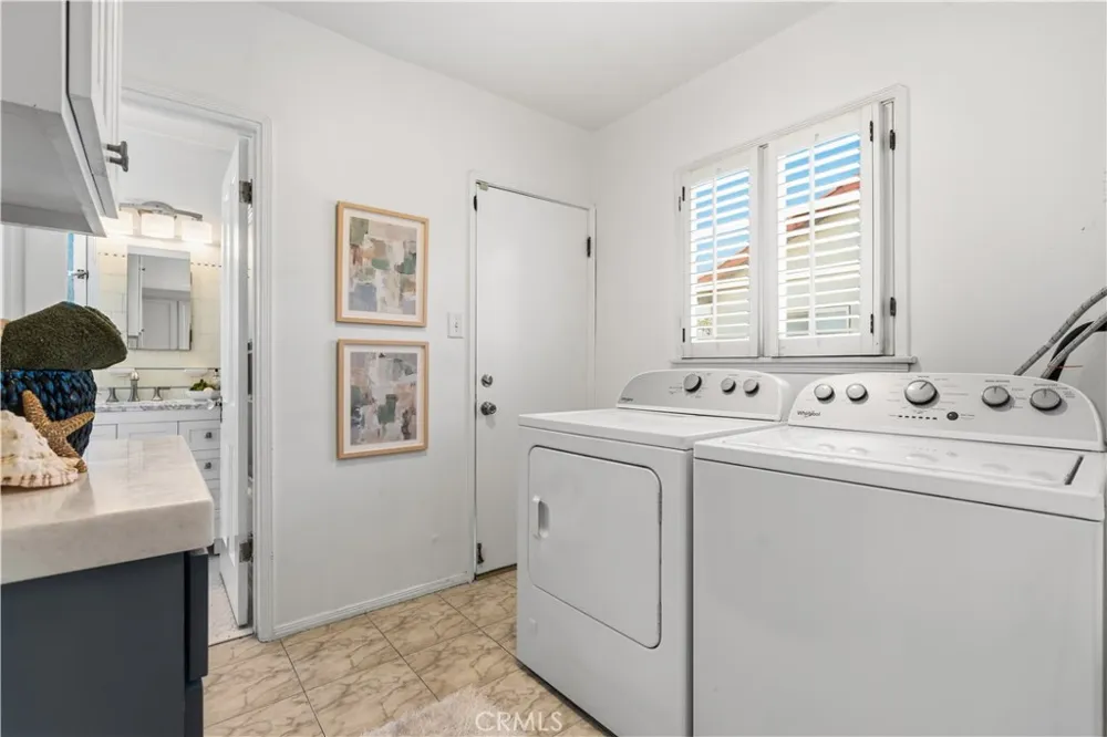 6237 W 6th Street Los Angeles, CA 90048
