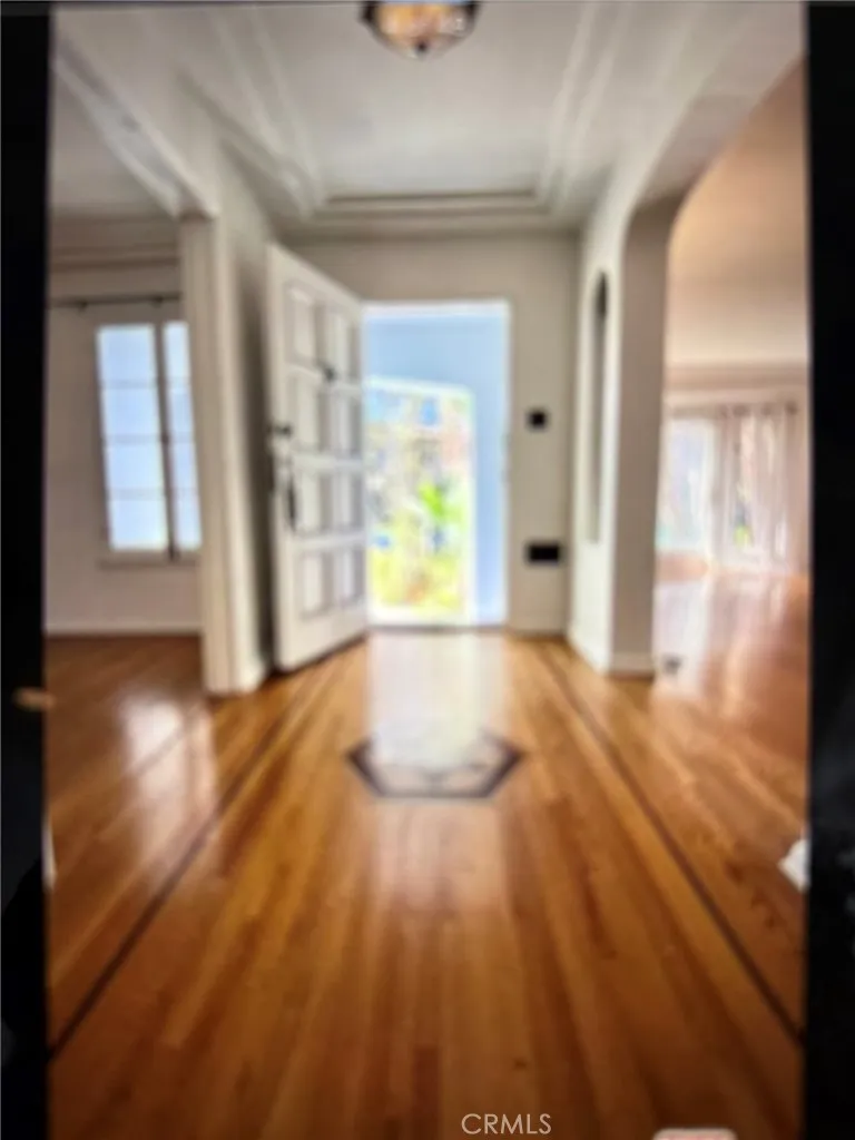 6237 W 6th Street Los Angeles, CA 90048