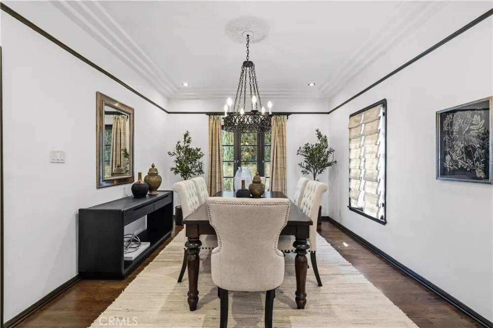 6237 W 6th Street Los Angeles, CA 90048
