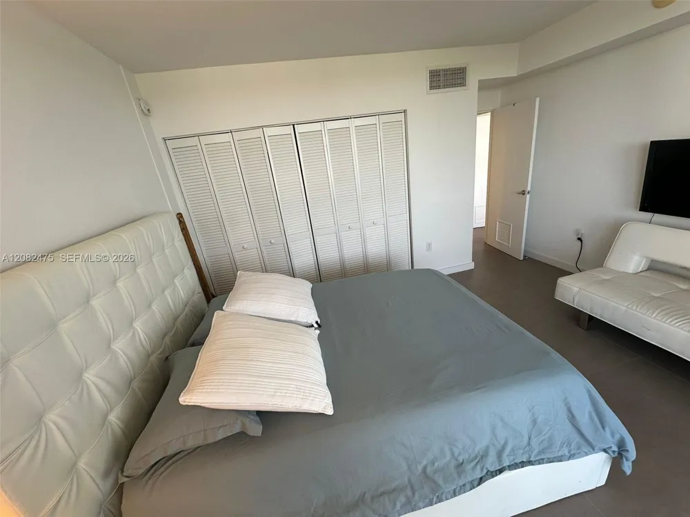 10275 Collins Ave #523 Bal Harbour, FL 33154