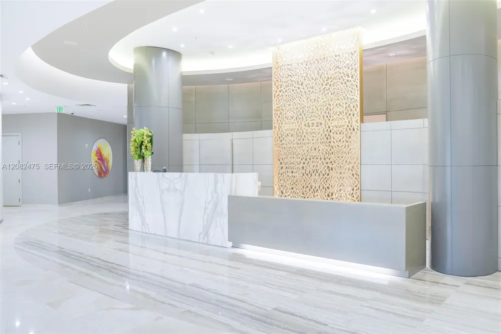 10275 Collins Ave #523 Bal Harbour, FL 33154