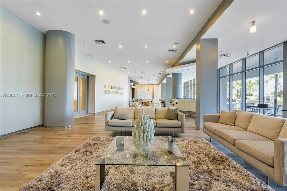 10275 Collins Ave #523 Bal Harbour, FL 33154
