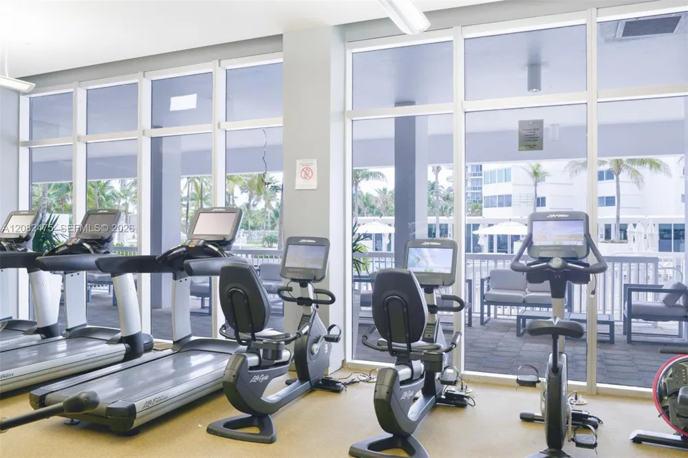10275 Collins Ave #523 Bal Harbour, FL 33154