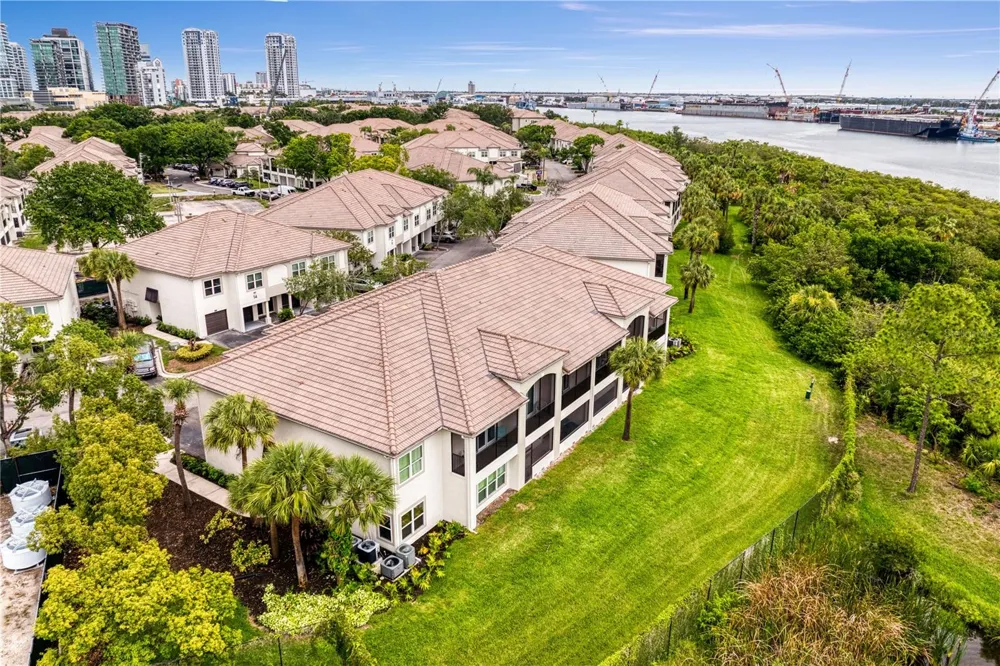 919 NORMANDY TRACE ROAD Tampa, FL 33602